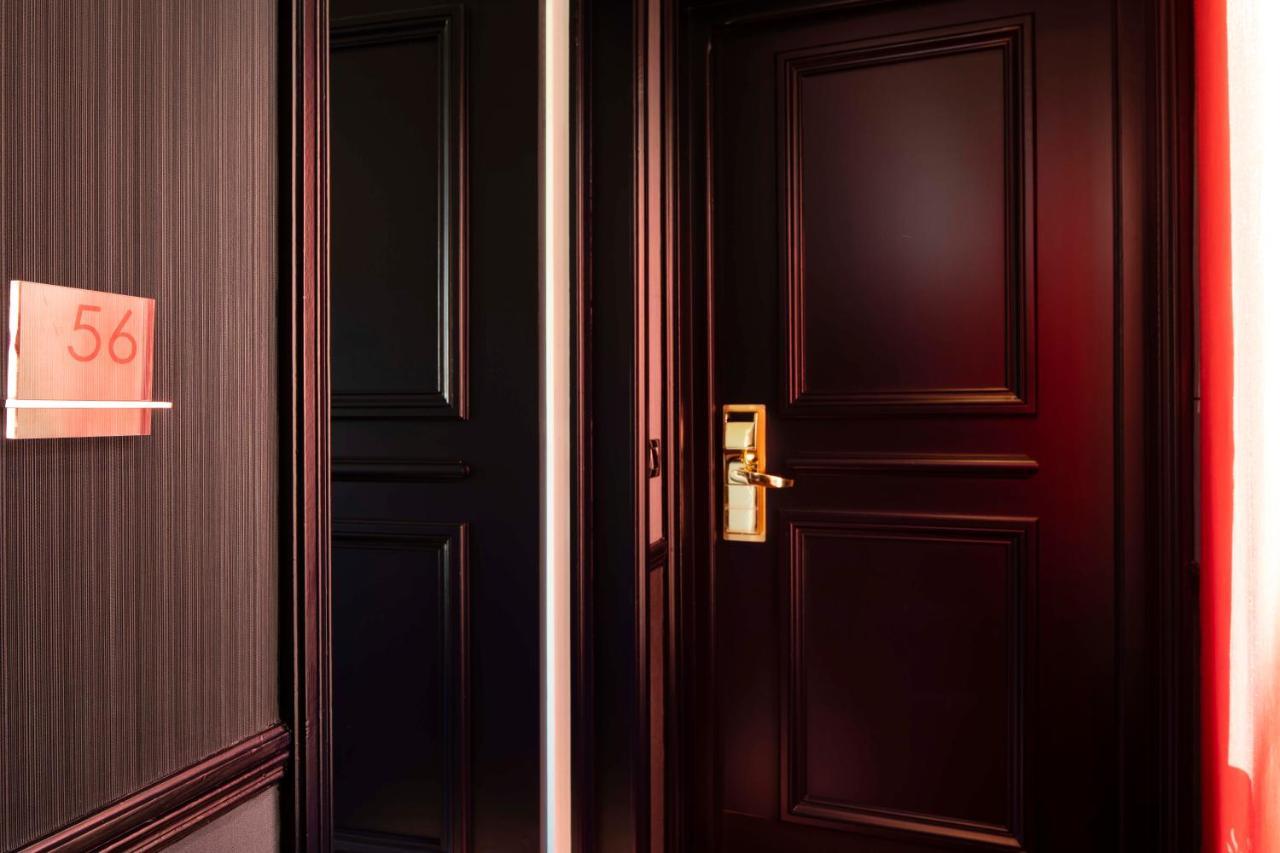 Deluxe Family Room,1208756281:JPEG