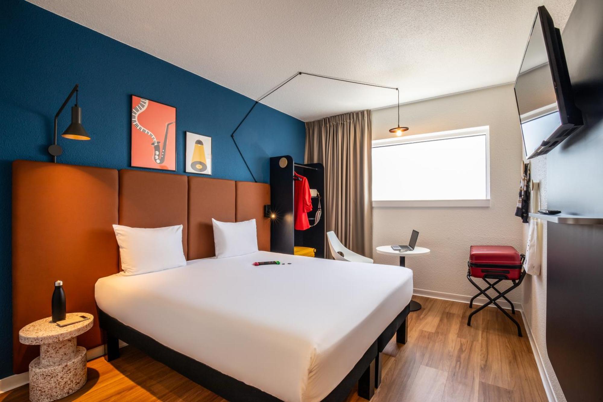 Standard Double Room,1739435936:JPEG