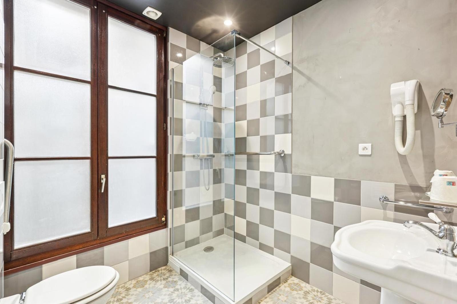 Double Room with Private Bathroom,1746934731:JPEG