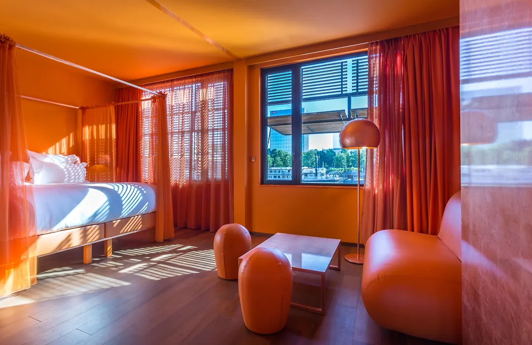 Hotel Off Paris Seine-1