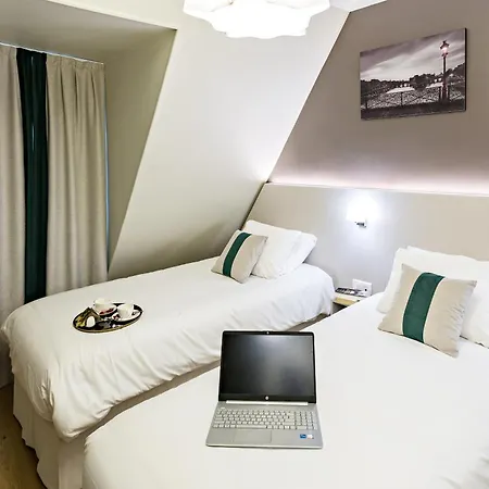 Modern Hotel-2