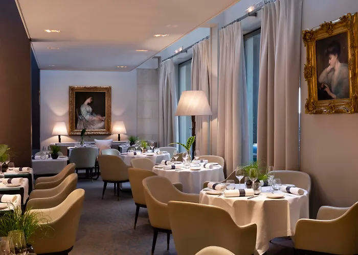 Hôtel De Sers Champs Elysées Paris