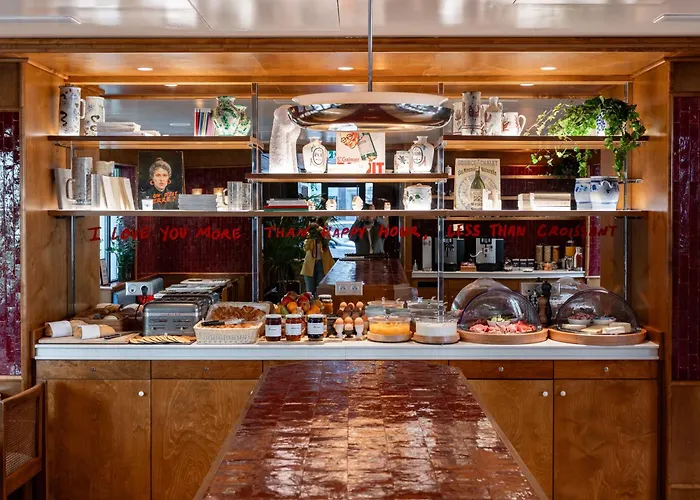 Resort: Hôtel du Home Moderne