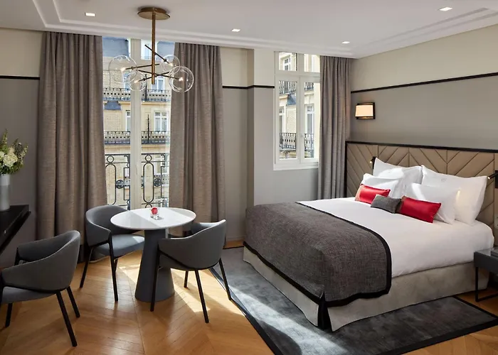 Hotel 5 estrelas: Fraser Suites Le Claridge Champs-Elysees