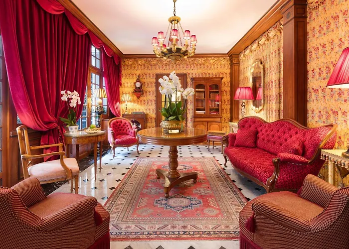 Hôtel Duc De St-Simon